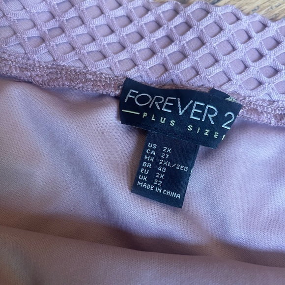 Forever 21 Pink Mesh Miniskirt - Size 2X - Picture 2 of 2